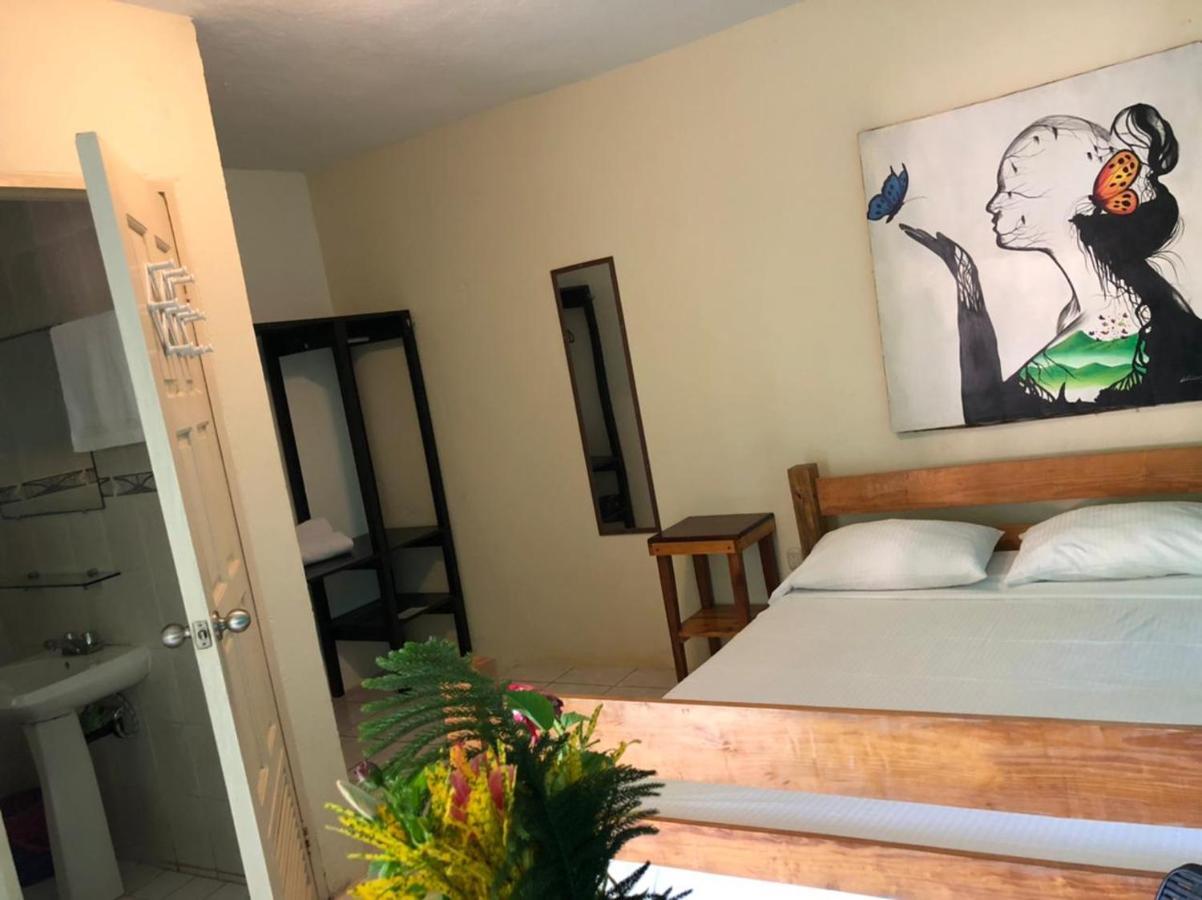 Sunshine Hotel Little Corn Island Exterior photo