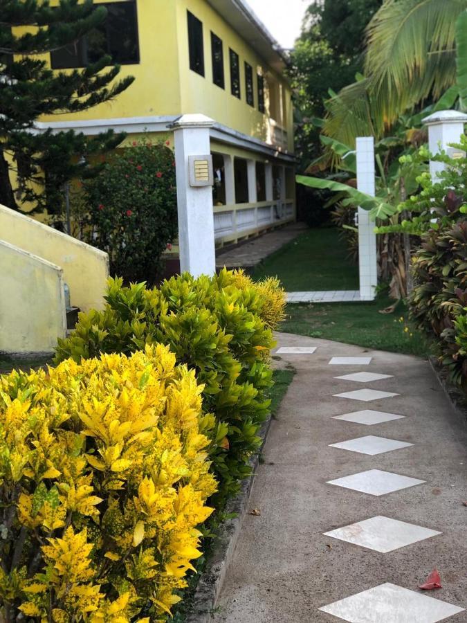 Sunshine Hotel Little Corn Island Exterior photo