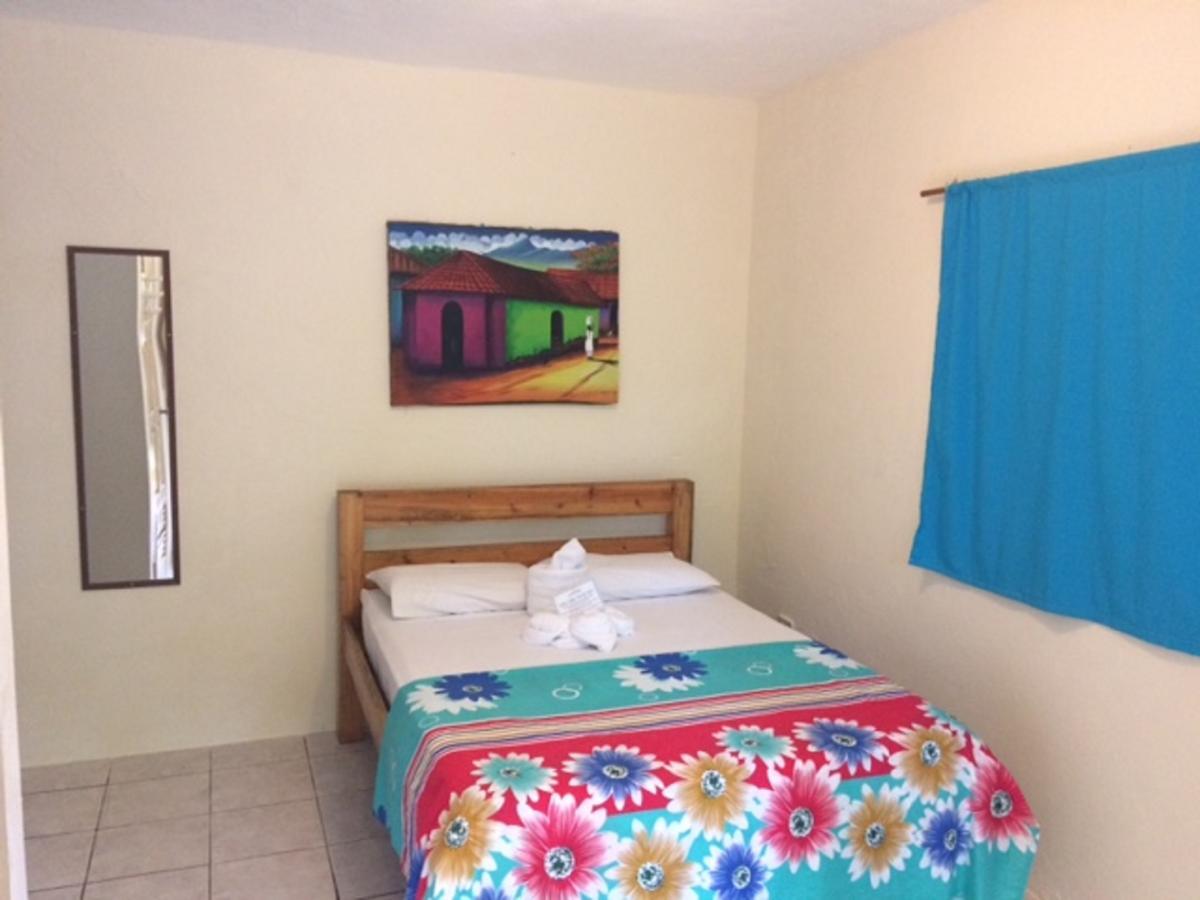 Sunshine Hotel Little Corn Island Exterior photo